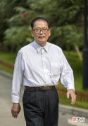 为何平凡的父亲，能培养出6个博士生？这些育儿秘诀值得一学