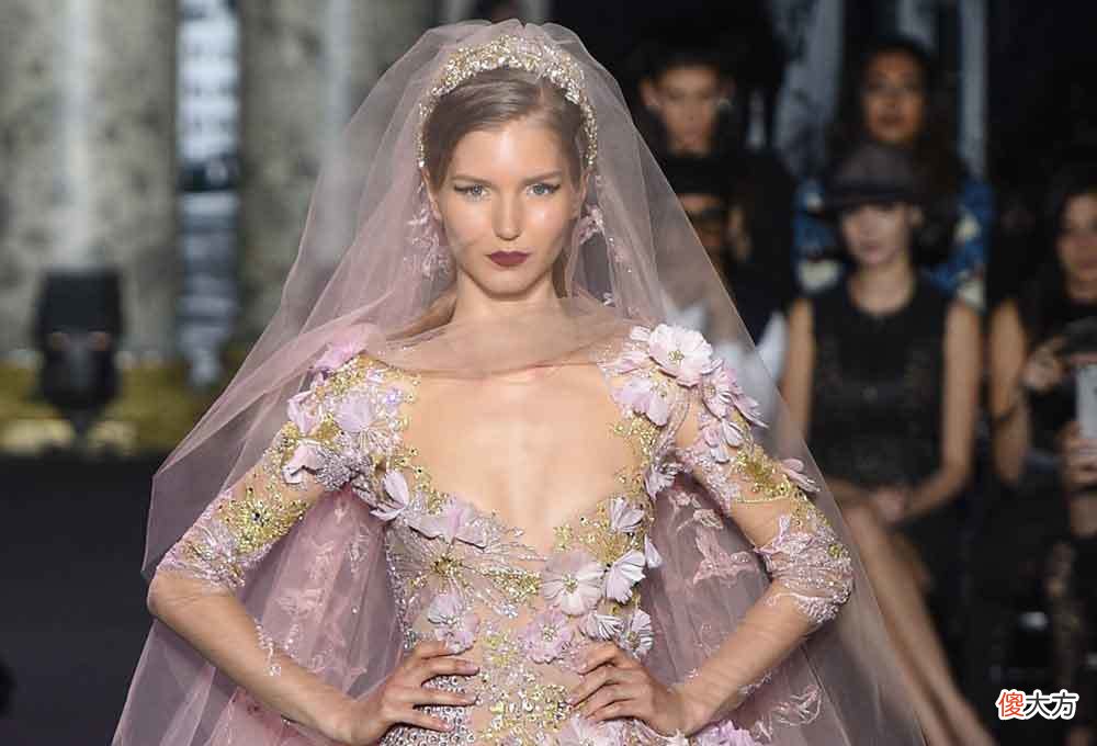 【就爱时尚】只借一线明星的Elie Saab:看看女明星穿上Elie Saab礼服有多美