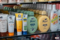 【就爱时尚】“丑但好用”成为流量密码，这5个老国货护肤品，包装丑但效果好