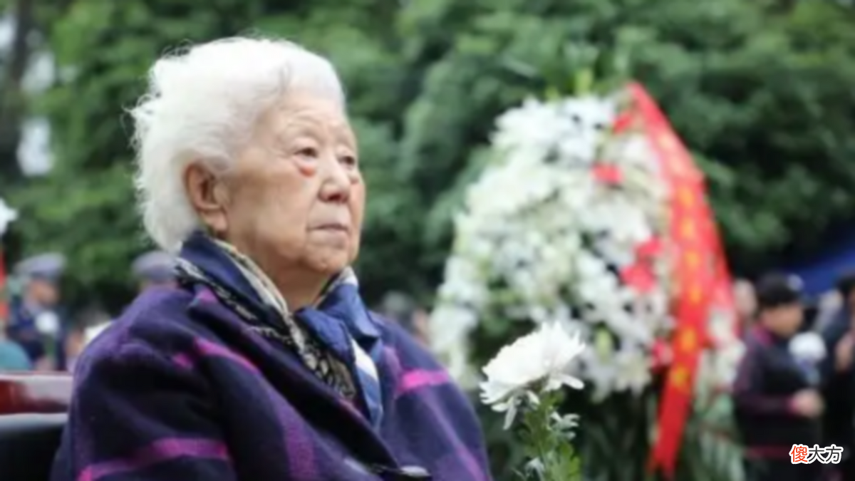 【爱历史】1949年，重庆商贩救下一个小女孩，看报纸才知道是渣滓洞幸存者
