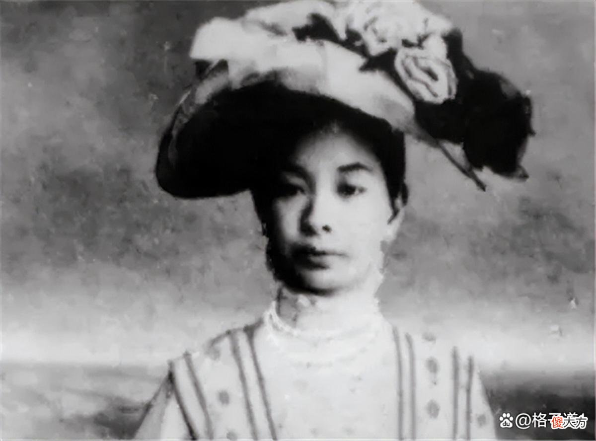 【爱历史】民国千金陆英，出嫁时十里红妆，路边老太太却说：太美了，留不住