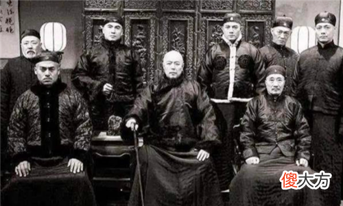 【爱历史】晋商位居商帮之首，称雄五百年，地窖藏亿两白银，因何集体覆灭了