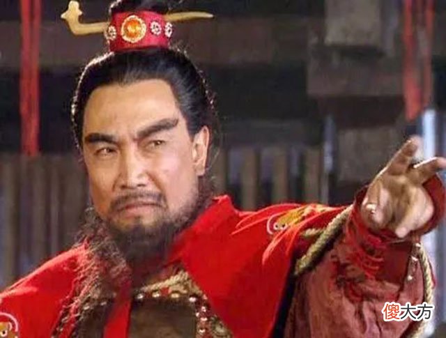 【历史故事】刘备得到诸葛亮之前，为何连出昏招？那是你不知道他有多难