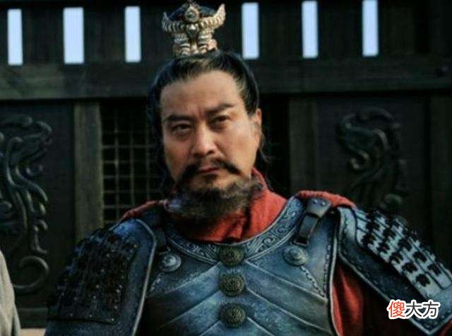 【历史故事】刘备得到诸葛亮之前，为何连出昏招？那是你不知道他有多难