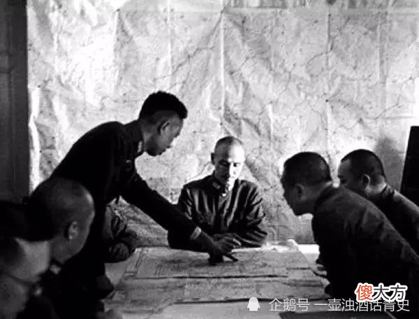 【历史故事】杜聿明集团被围陈官庄后,邱清泉开始主张突围,为何却突然变卦要坚守?