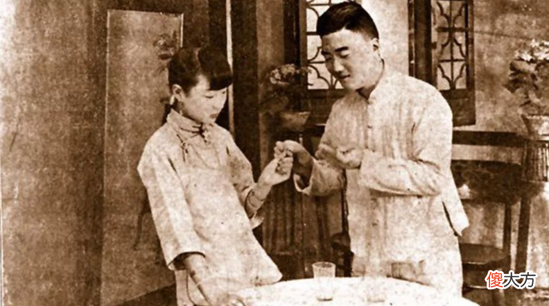 【历史故事】风尘女子何以被尊为“花国总理”？惨死麦田应该怨人，还是怨己？