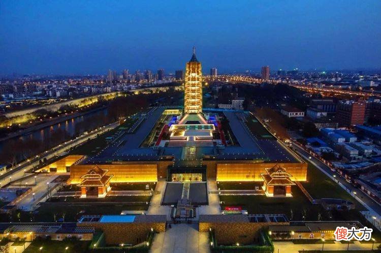 【历史故事】南京一座奇特建筑，曾与长城齐名，如今被吐槽成最丑建筑