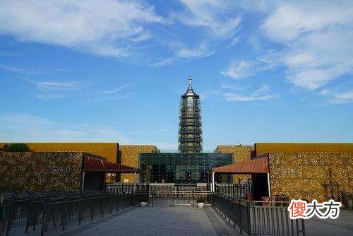 【历史故事】南京一座奇特建筑，曾与长城齐名，如今被吐槽成最丑建筑