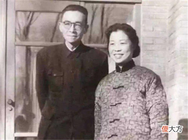 【历史故事】林徽因病重，梁思成每日在床边照顾，后娶二妻林洙，却拿来当保姆