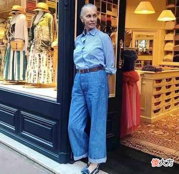 【时尚一点】等我老了才不要穿“奶奶装”，学75岁法国老太太这样穿，优雅老去