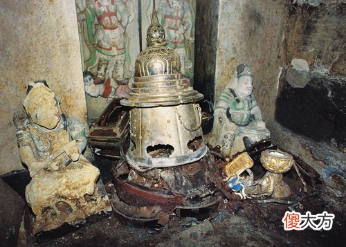 千年佛塔压着一根“金箍棒”, 重达2390克, 日本专家却直呼不可能