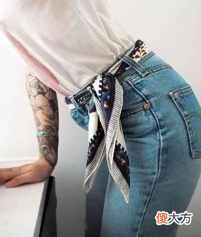 【时尚一点】丝巾有多少种系法 你就有多少新造型