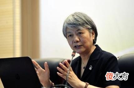 李玫瑾教授提醒:这4样东西不能断太早,可能会影响孩子大脑发育