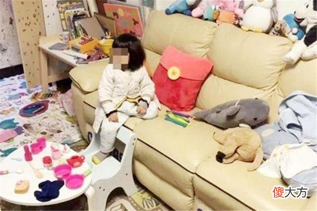 父母别买太多玩具，容易让孩子变“笨”，有心理学解释