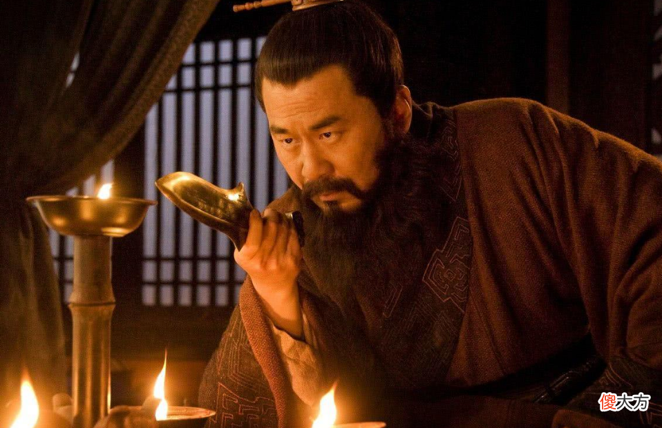 【历史故事】曹操当年诛杀华佗，真的是因为多疑吗？曹操欠华佗一个道歉！