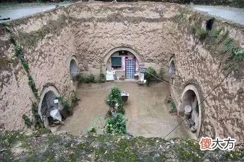 【历史故事】冬季地窖温度较高,古代穷人为什么不挖地窖避寒,而在户外被冻死?