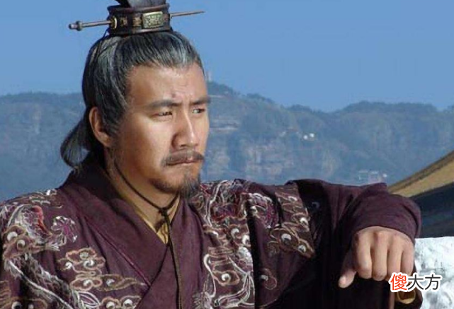 【历史故事】大臣请假6天，朱元璋爽快批准，第7天回朝报道，朱元璋：斩