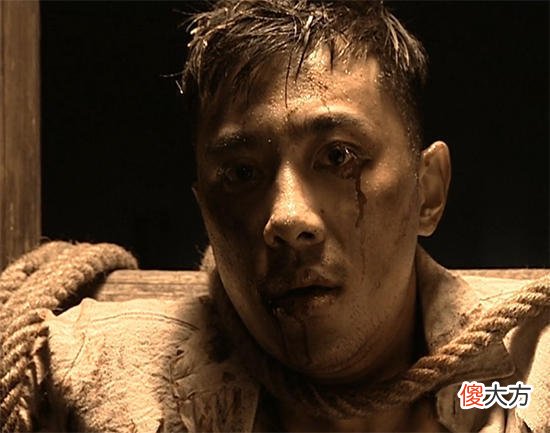 【爱历史】《亮剑》中，李云龙查岗发现朱子明的床铺凉了，为何就紧急集合？