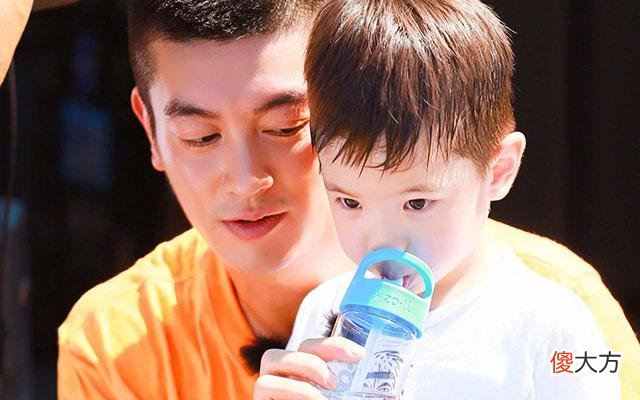 妈妈们收起抱怨，学会这4个招数，快速把老公培养成“超级奶爸”
