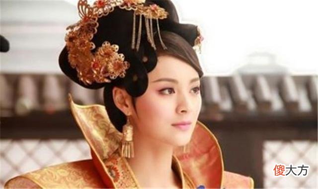 【历史故事】皇帝死后，妃子被赶走，回乡路上嫁给乞丐，20年后乞丐又成皇帝