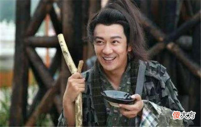【历史故事】皇帝死后,妃子被赶走,回乡路上嫁给乞丐,20年后乞丐又成皇帝