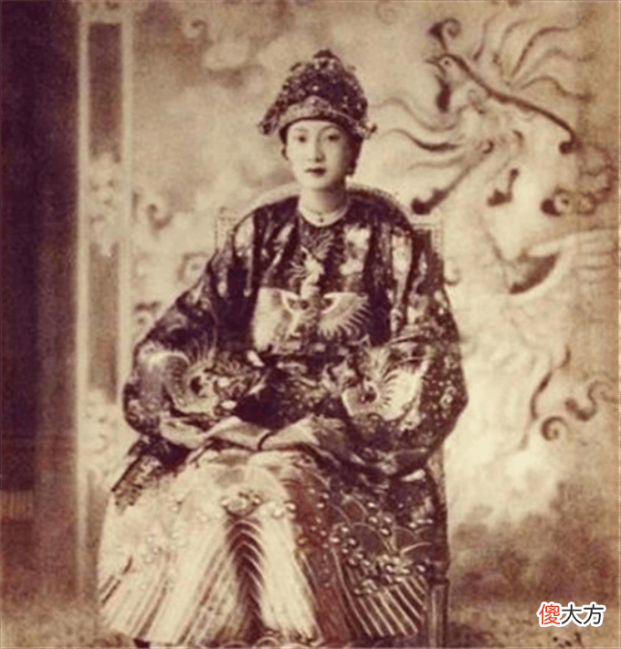 【爱历史】越南末代皇后阮友兰：颜值轰动欧洲，被皇帝抛弃后，结果如何