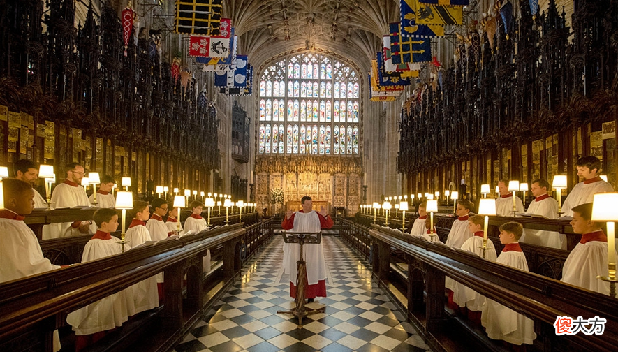 【爱历史】菲利普亲王葬在圣乔治教堂，梅根结婚时要往这喷空气清新剂，为啥