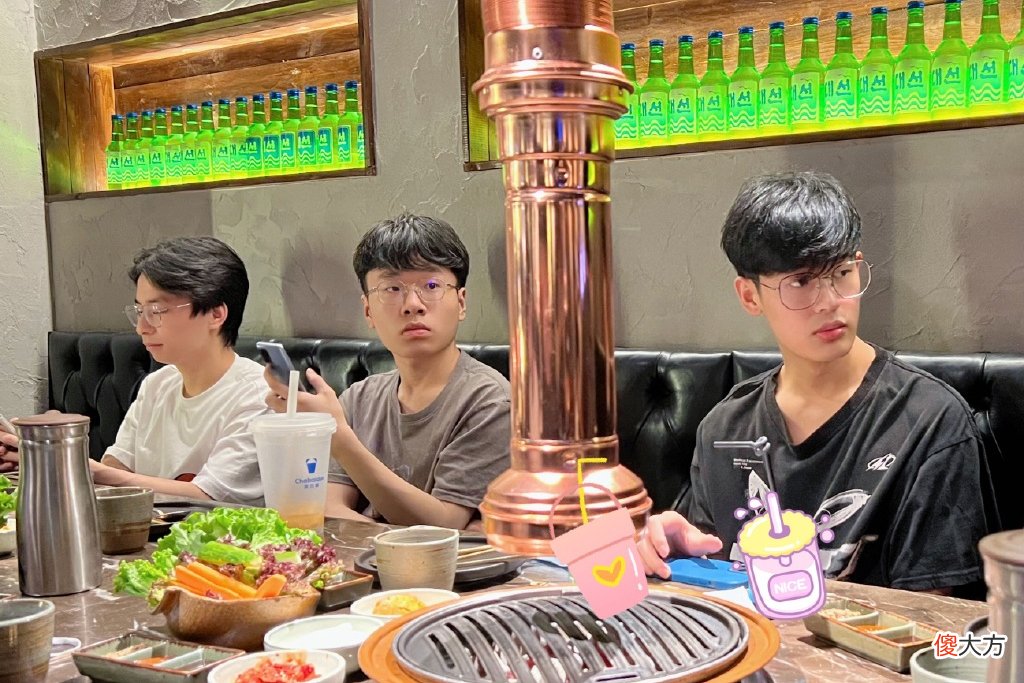 【游戏迷】XYG爆冷季后赛一轮游，关门打狗彻底成笑话，张大仙直播脸都黑了