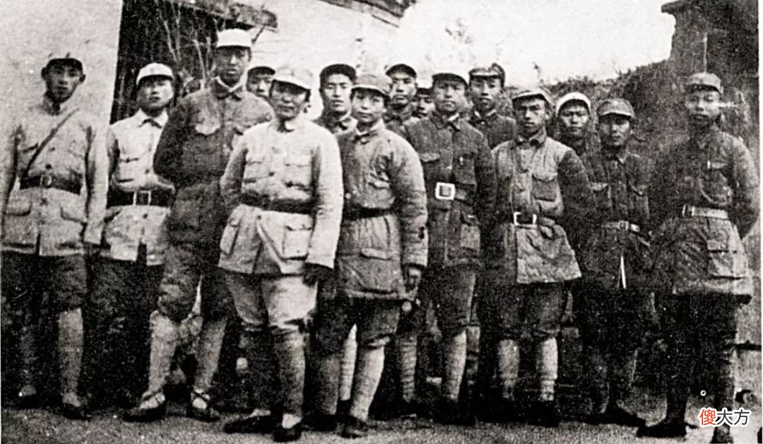 【爱历史】十位军团长，不是元帅就是大将，只有一人是上将，他是谁