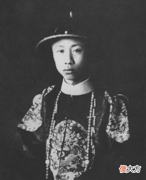 【爱历史】王国维：一代极具盛名的国学大师，为何会在颐和园投水自尽？