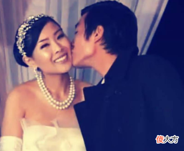【爱历史】被偏爱的不丹三公主：一年举办2次婚礼，头戴唯一的钻石王冠