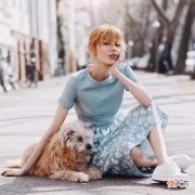 【就爱时尚】高级撩人于无形！不油腻的清冷穿搭，让你获得满满的回头率