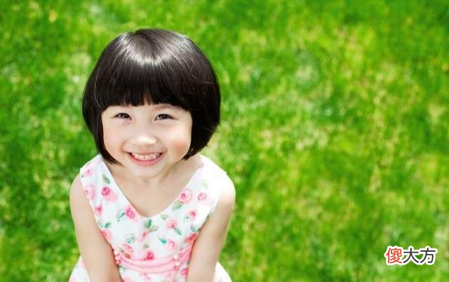 情商高的孩子人缘好、受欢迎，抓住3岁敏感期，三方面提升社交力