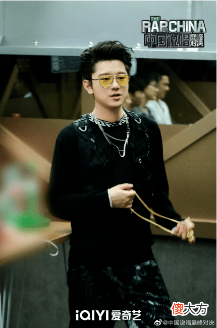 【就爱时尚】王子异、郭俊辰、徐开骋、白宇帆、赵馨玥都戴prada太阳镜