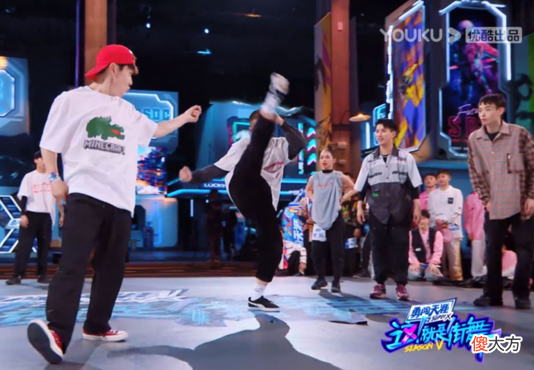 【就爱时尚】LACOSTE 进驻《这！就是街舞》第五季 同行鳄鱼大咖请出列