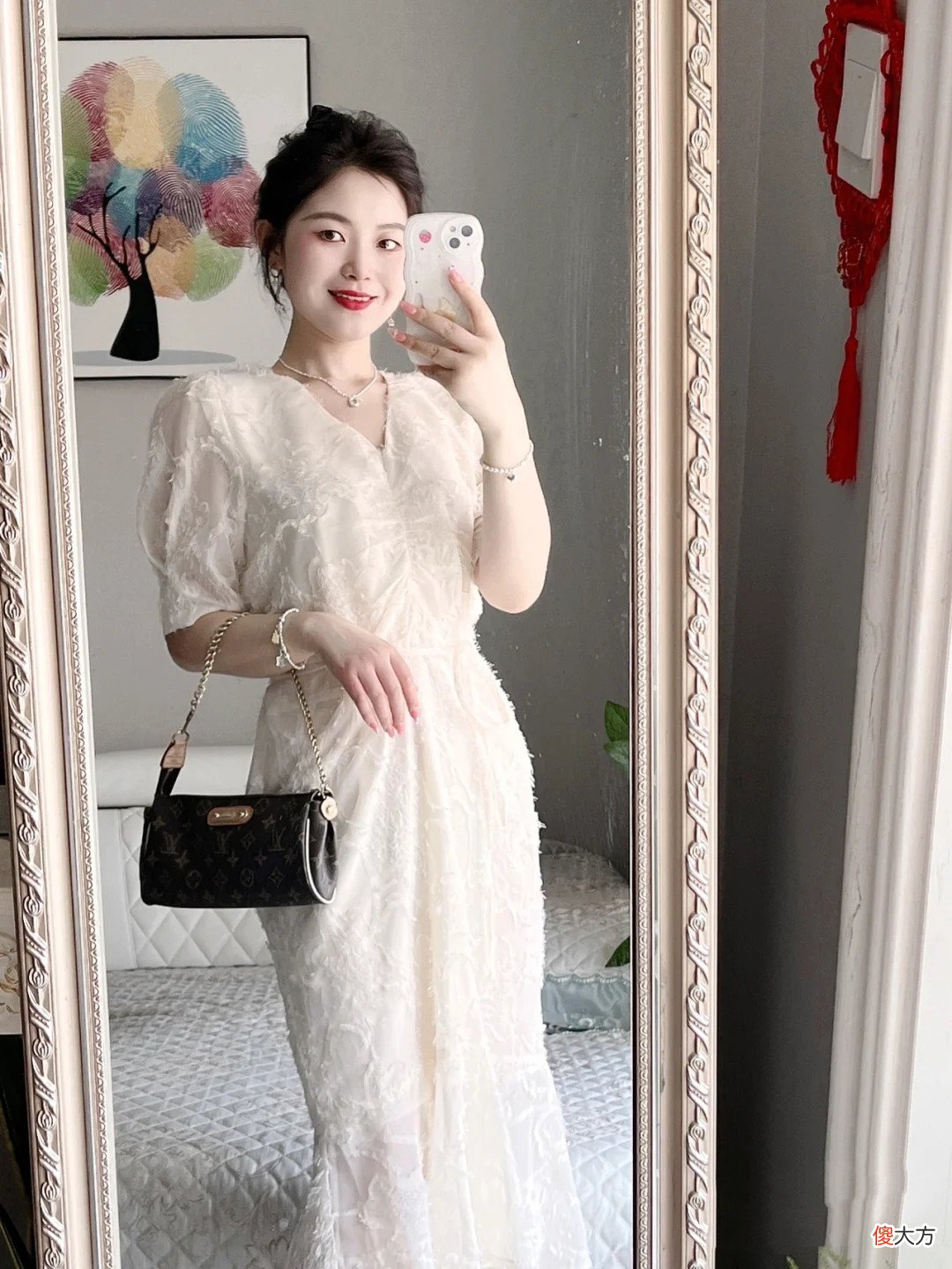 【时尚一点】这是我见过最美的“县城女教师”,面相富态、身材丰腴、偏爱穿裙