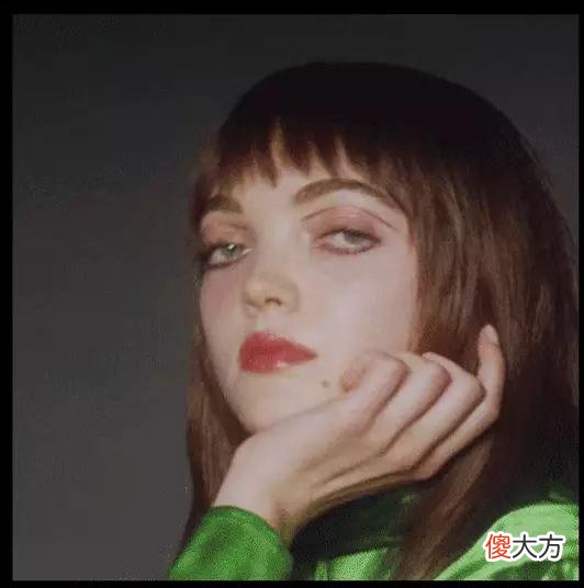 【时尚一点】为什么女生不化妆也要涂口红？