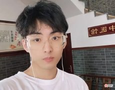 【游戏迷】赖神巅峰赛撞车甜甜珂，竟在直播间互喷，水友：甜甜珂真是职业？