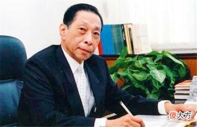 【历史故事】杜月笙儿子回北京，想要回孟小冬的四合院，结果每家和他要几百万