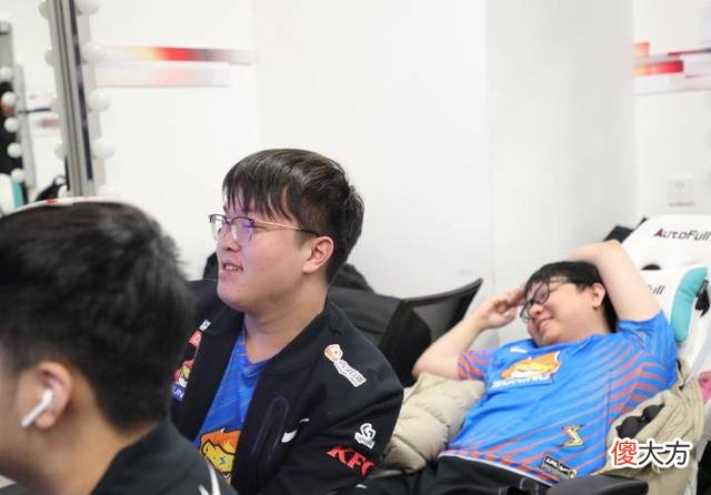 【游戏迷】SN败给RA后，官博沦陷了！粉丝嘲讽Bin：就一个五杀，醒醒吧