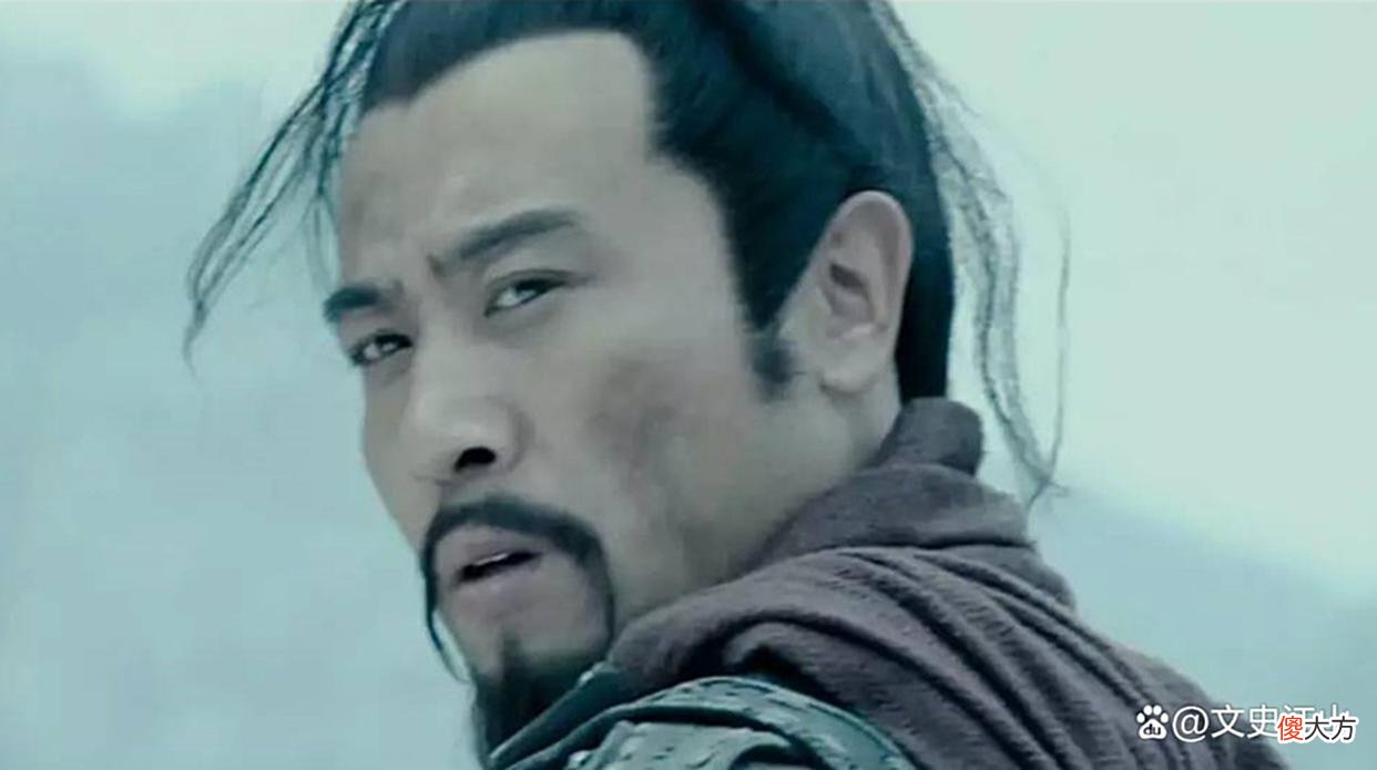 【爱历史】三国奇迹：前半生碌碌无为的刘备，为何能大器晚成？