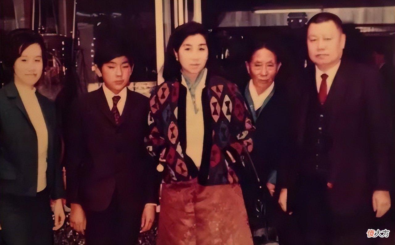 【爱历史】92岁不丹太王太后：曾被小妾欺负被打进冷宫，现抱重孙子笑到最后