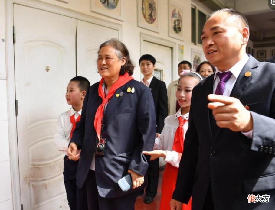【爱历史】诗琳通公主摄政结束，69岁泰王发文表彰，权力已实现和平交接