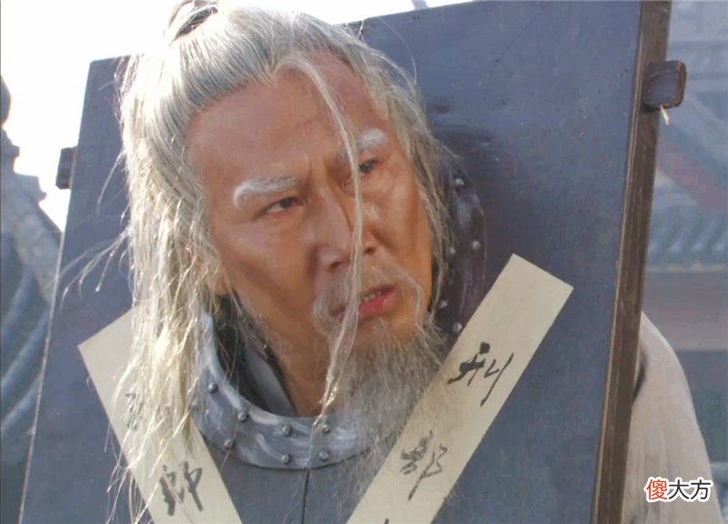 【历史故事】李?善长?被处死前拿出免死金牌，朱元璋笑道：你看看金牌后面写的啥