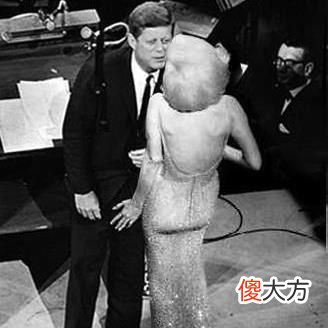 【爱历史】梦露有多能作死？挑衅杰奎琳，要挟肯尼迪，为做第一夫人丢了性命