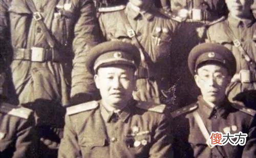 【爱历史】1986年，74岁少将钟国楚专程去拜访一和尚，此人究竟有何来头？