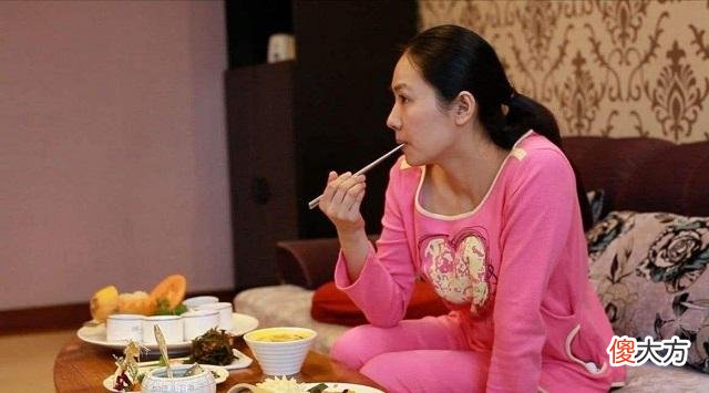 产后出月子，宝妈别急着做这4件事，不然几十天月子可能白坐了