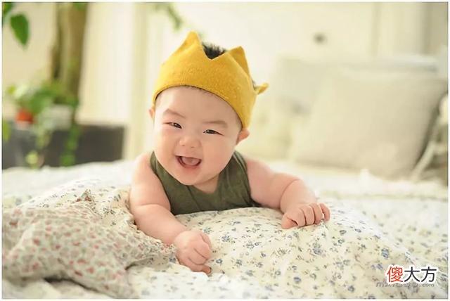 宝宝是否智商高，婴儿期就能看出来，有几类表现长大是个聪明娃