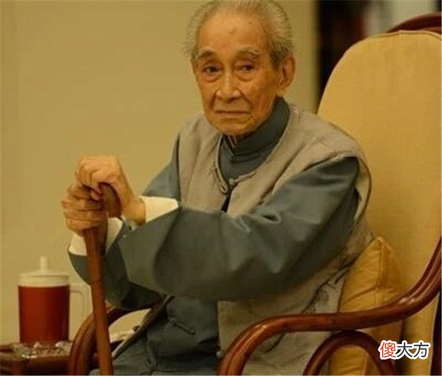 南怀瑾：整垮你的不是敌人，往往是你身边最亲近的人