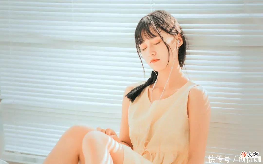 【十二星座】8月底，桃花运大吉，把握良缘，爱情柳暗花明，脱单在即的3个生肖